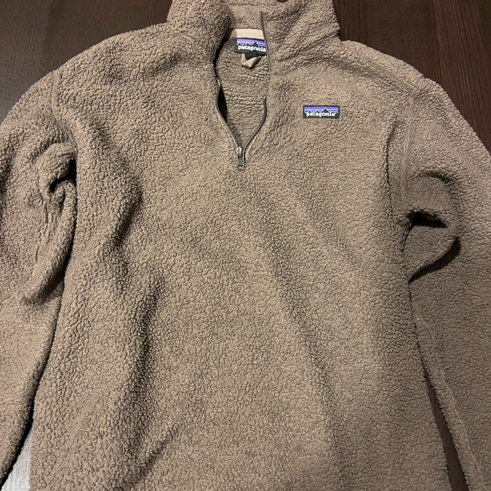 Patagonia Men's Tan Zip-Up Sweater